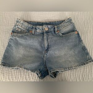 Classic blue jean shorts. Size 6 by H & M. Like new.
